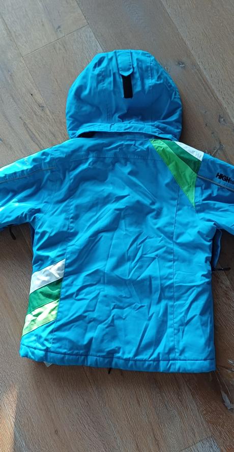 Kvalitna bunda, aj na lyze- benger v.128, 128