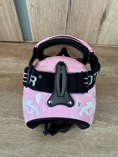 Lyžiarska prilba a okuliare v.s, s