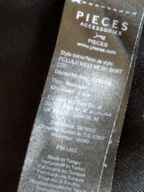 Kvietkovaná sukňa, s