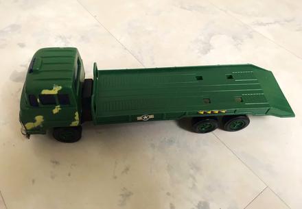 Staré retro hračky/ťahače/návesy 6ks,