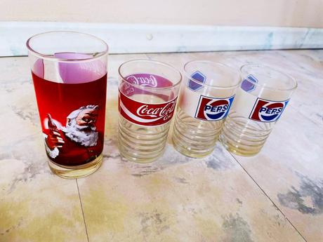 Staré socialistické retro poháre 8 ks, 