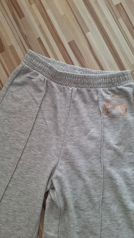 Široké tepláčiky, h&m,152