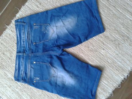 Tristvrtove rifle, 28