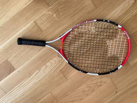 Tenisová raketa, 