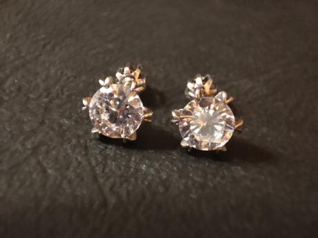 Strieborné náušnice,