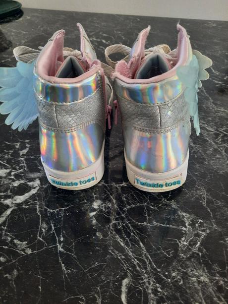 Topanky, skechers,33