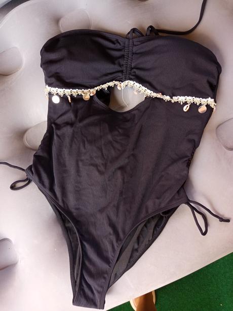 Plavky nove xxl 44/ 46 cena 7,50e/ kus, xxl