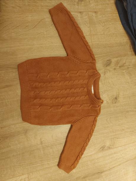 Svetrik, fox & bunny,74