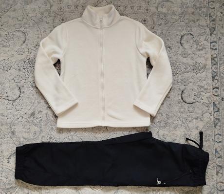 Balík pekného dievčenského oblečenia 134/140, 122–134