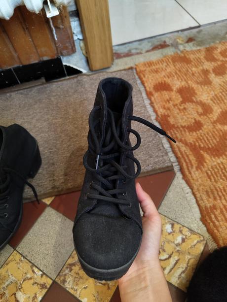 Elegantné topánky, 40