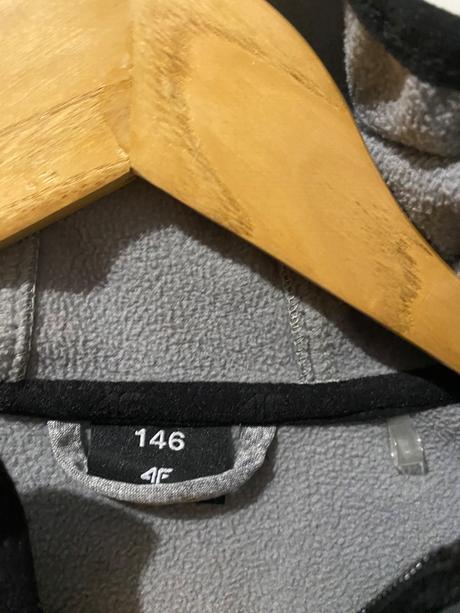 4f chlapčenská bunda, 146