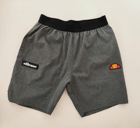 Ellesse šortky, 152