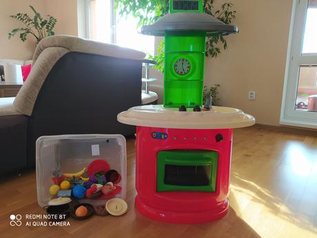 Detská kuchynka pre dievcatko,