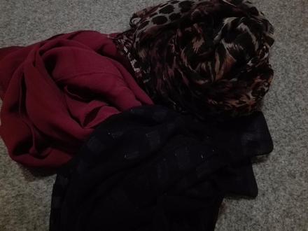 Veľká šatka + 2 šály,
