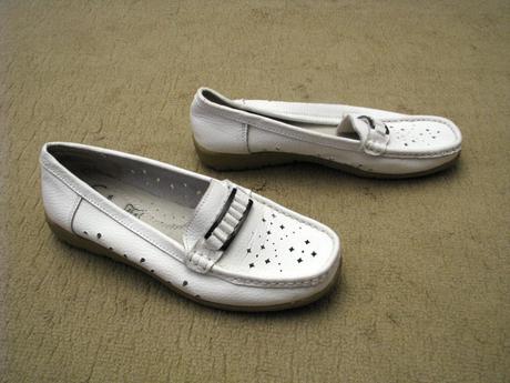 Biele kožené mokasíny, 41