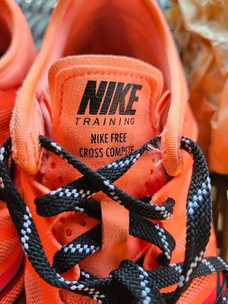 Nike training - tenisky v. 40,5, nike,40