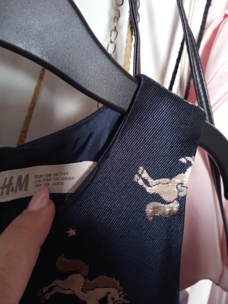 Vianočné šaty, 128