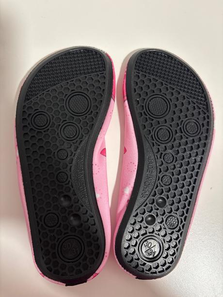 Topánky do vody, 30