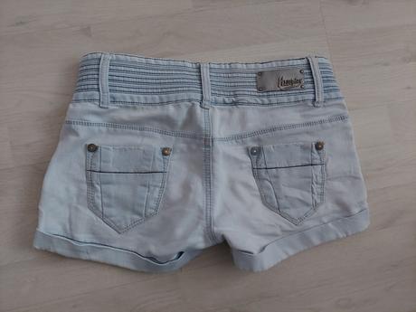 Šortky 28/40, 28