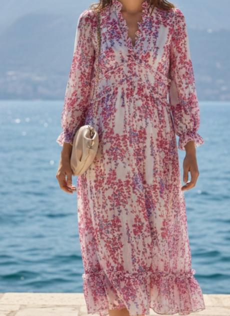 Krásne lahulinké šaty, 38