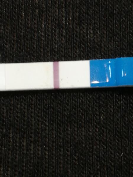 6 dní mi mešká menštruácia. Sú tam naozaj dve čiarky?