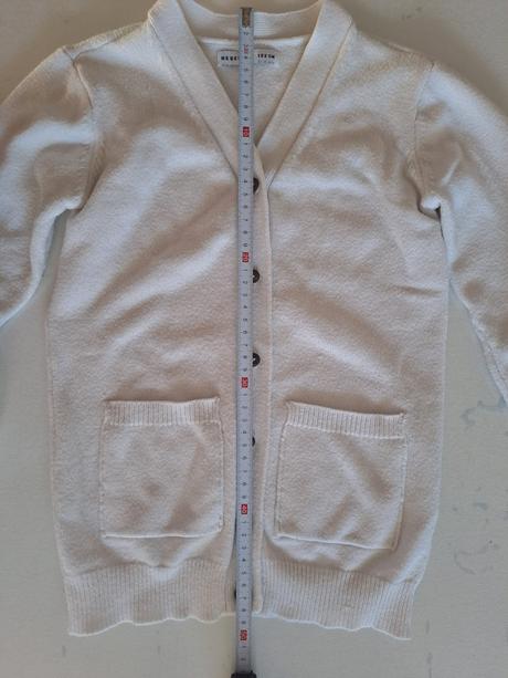 Biely svetrík reserved, reserved,122