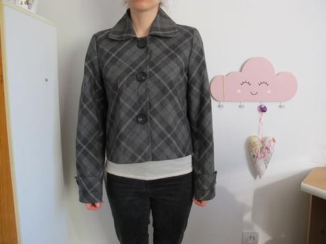 Dámsky károvaný kabátik v.38, 38