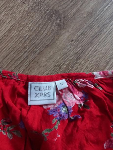 Crop top xs a tričká s, s