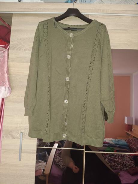 Svetrík, bonprix,52