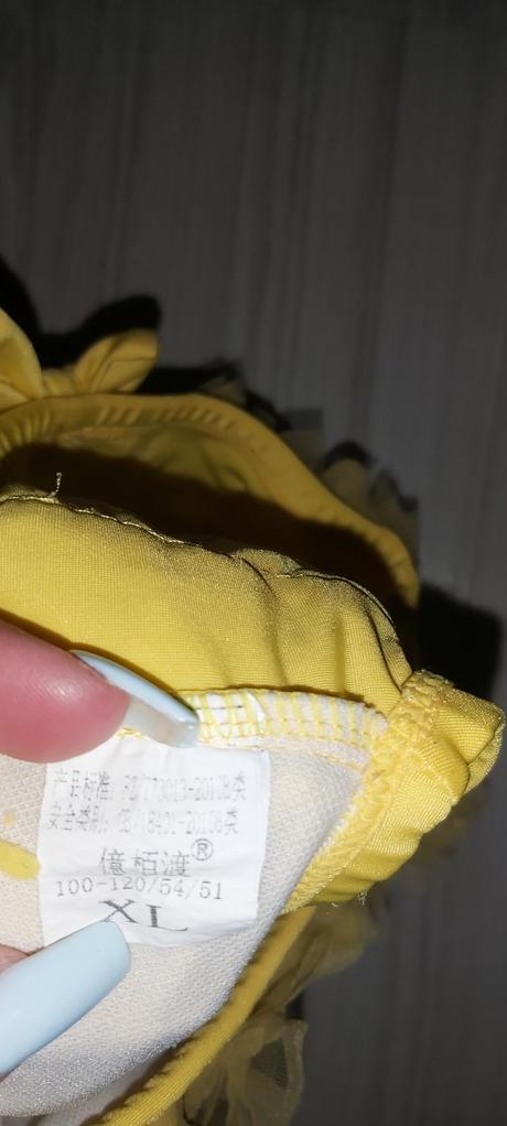 Nádherné plavky, 104