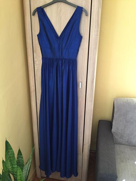 Spoločenské šaty, 36