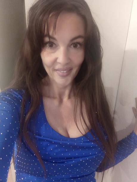 Modré spoločenské šaty, s