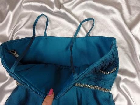 Kvalitné spoločenské šaty, 36