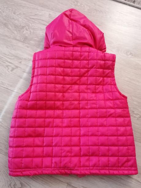 Dievčenská vesta, 92