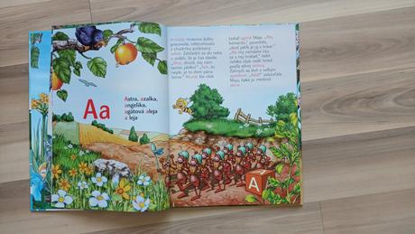 Šlabikár včielky maji, 