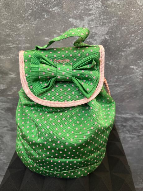 Kabelka-ruksak benetton, benetton