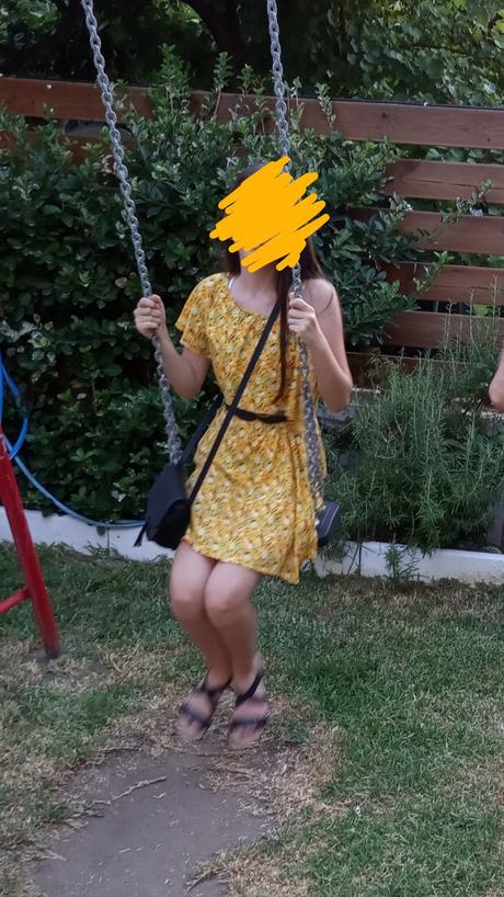 Šaty nepravidelného strihu s volánom cez plecia, pepco,158