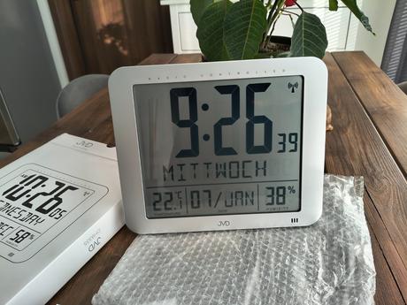 Jvd nové kvalitné hodiny rádiom riadené, 