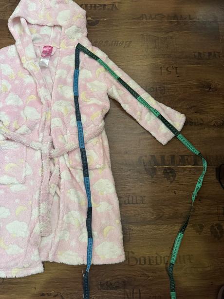 Mäkkučký župan s kapucňou, 122