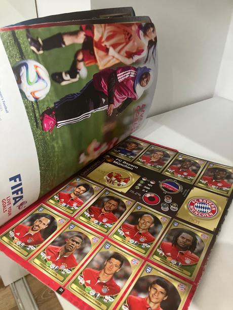 Fifa 365 2017 album a nahradne nalepky, 