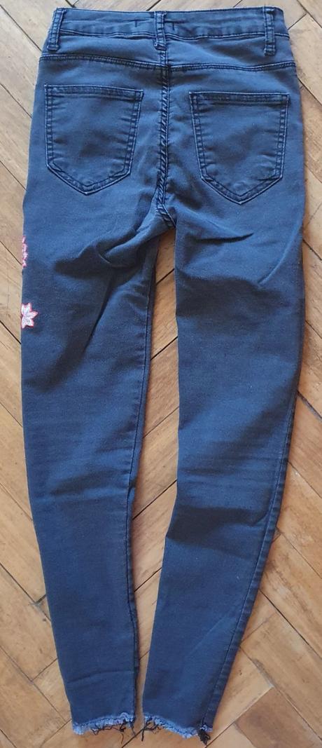 Dievčenské rifle, 158