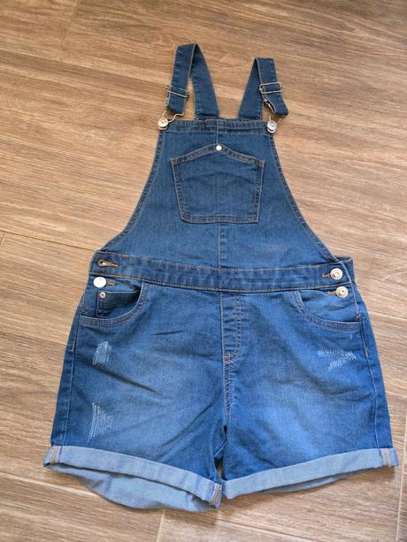 Šortky č.140, sinsay,140