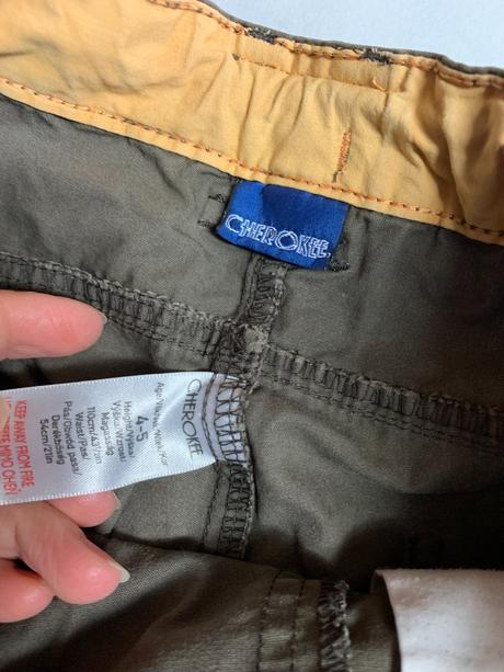 Šortky, cherokee,110