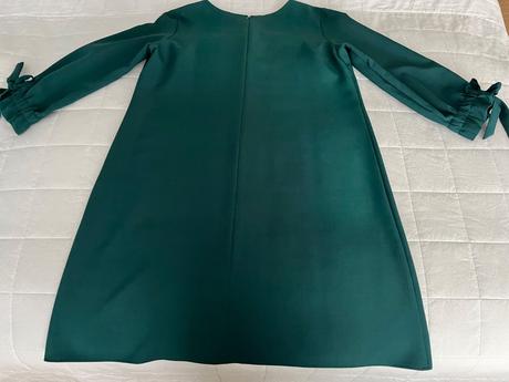 Smaragdové tmavšie zelené šaty, l