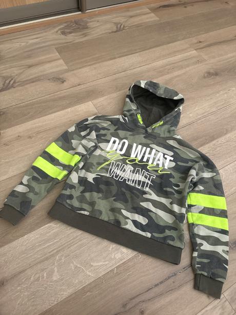 Khaki mikina s kapucnou v.134/140, 140