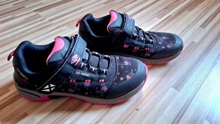 Softshellové tenisky umbro 38, umbro,38