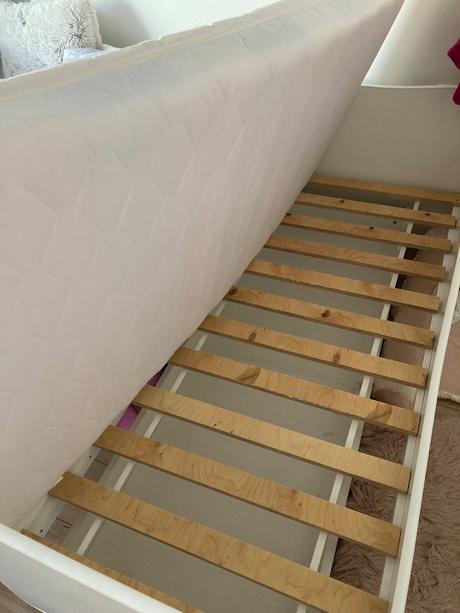 Postel s matracom a uloznym priestorom 180x80 cm, šírka (cm): 80,dĺžka (cm): 180