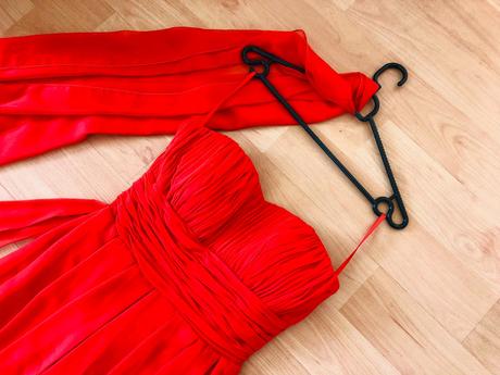 Luxusné šaty na stužkovú veľ. s (36), s