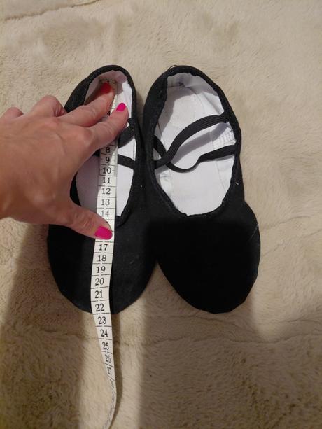 Piskoty na tanecnu, 35