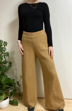 Pletene nohavice, tu,s